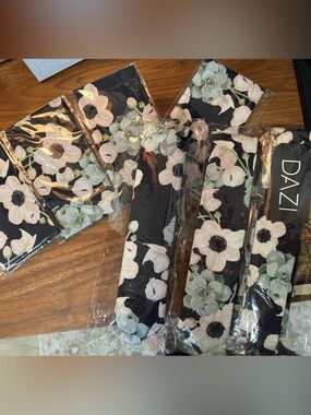 Dazi neck ties & pocket squares